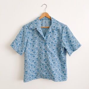 True Vintage 1970s Blue Floral Button Front Top Size Medium Festival Hippie